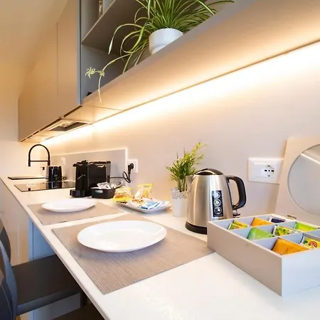 650m From The Sea, 8 Guests, Ac, Wi-fi Daire *