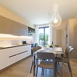 Apartment 650m From The Sea, 8 Guests, Ac, Wi-fi